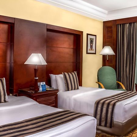 Days Inn Hotel & Suites Amman Eksteriør billede