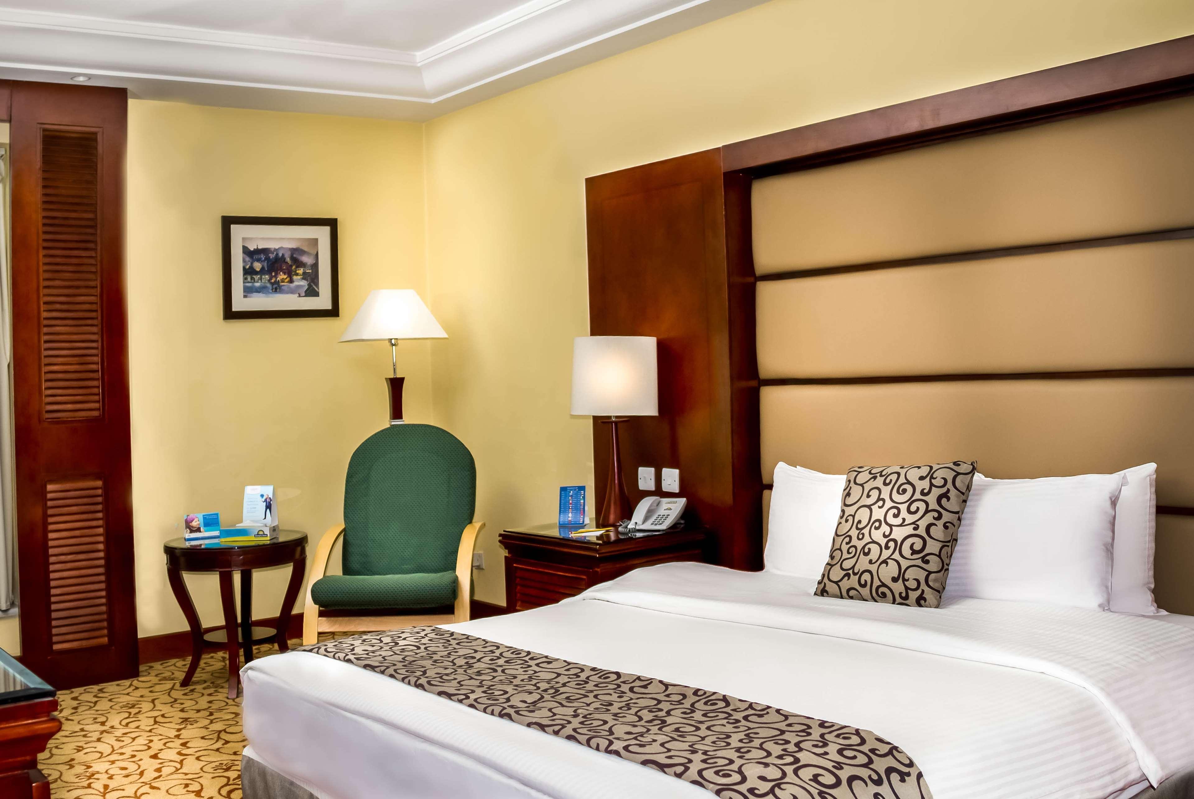 Days Inn Hotel & Suites Amman Eksteriør billede