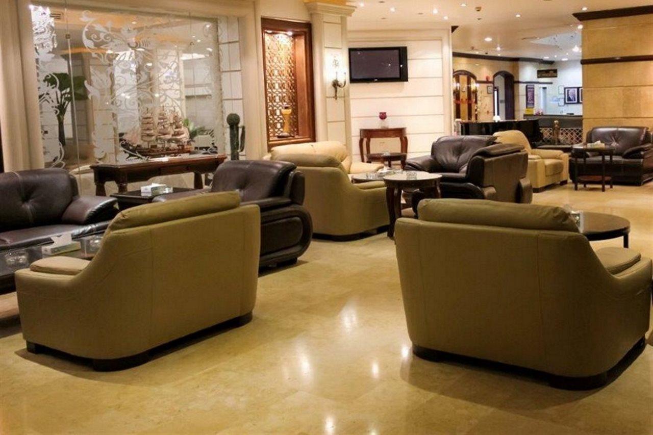 Days Inn Hotel & Suites Amman Eksteriør billede