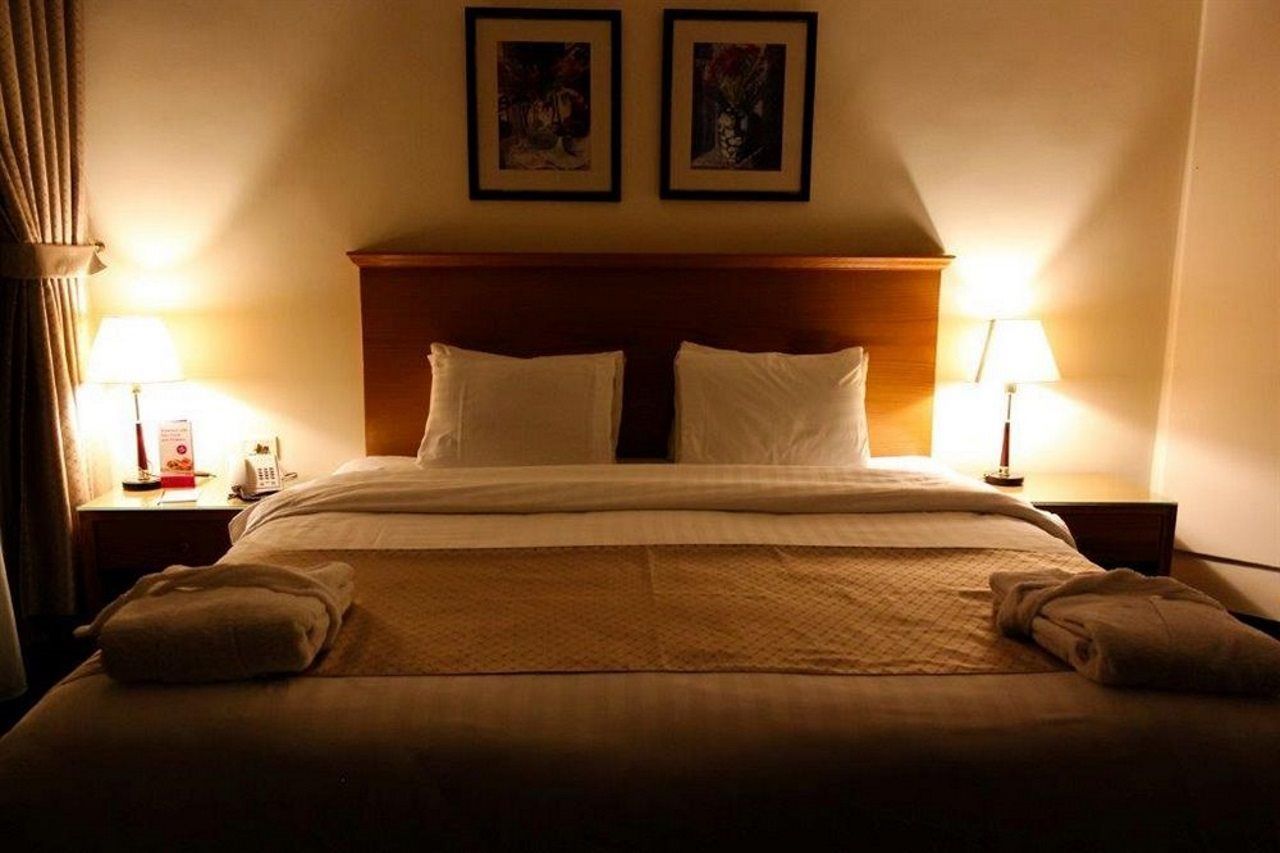 Days Inn Hotel & Suites Amman Eksteriør billede