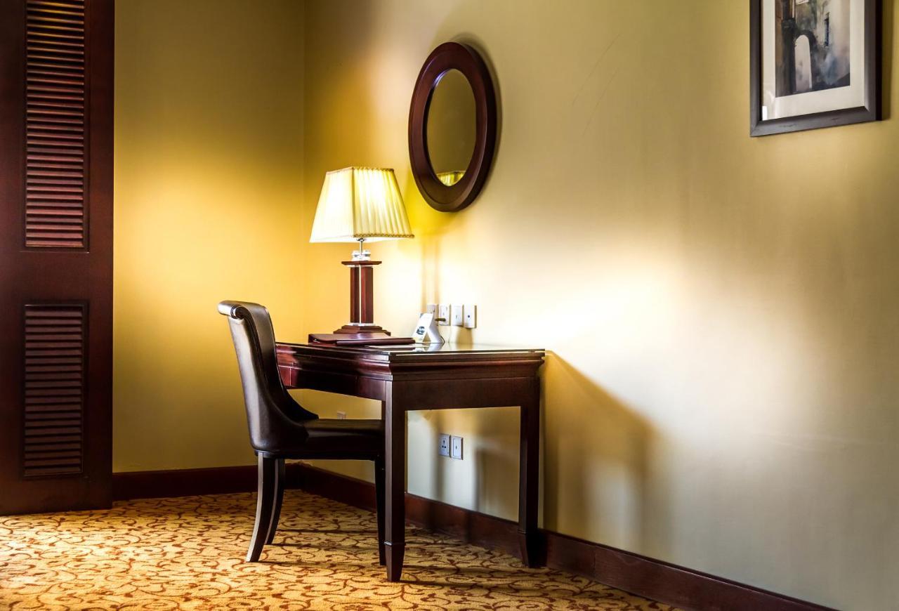 Days Inn Hotel & Suites Amman Eksteriør billede