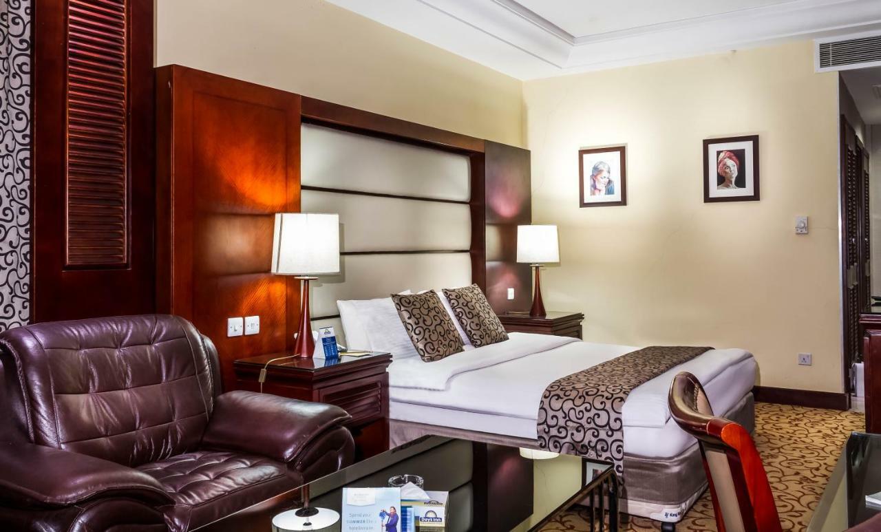 Days Inn Hotel & Suites Amman Eksteriør billede