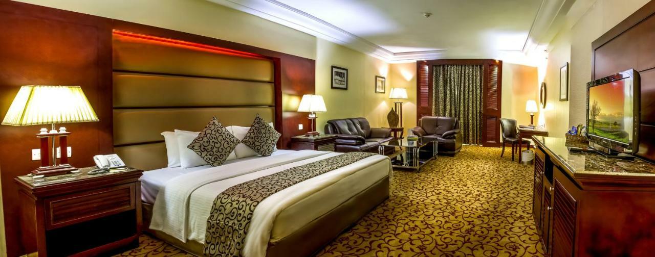 Days Inn Hotel & Suites Amman Eksteriør billede