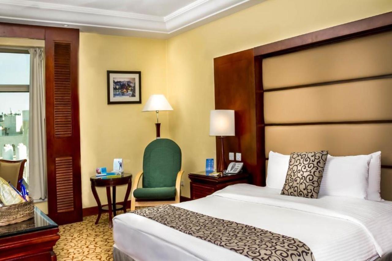 Days Inn Hotel & Suites Amman Eksteriør billede